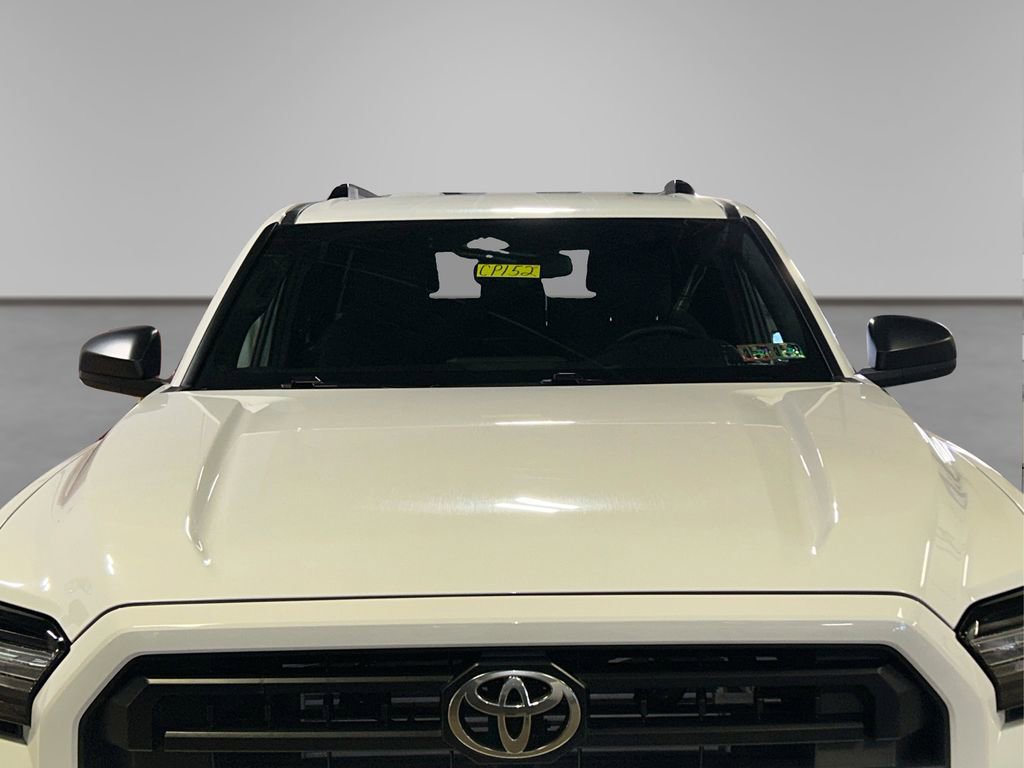 Used 2025 Toyota 4Runner SR5 AWD/4WD image 13