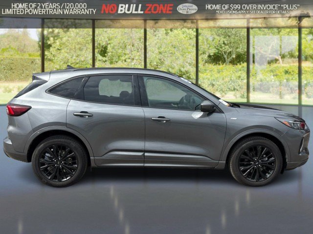 Certified 2023 Ford Escape ST-Line Elite AWD/4WD image 6