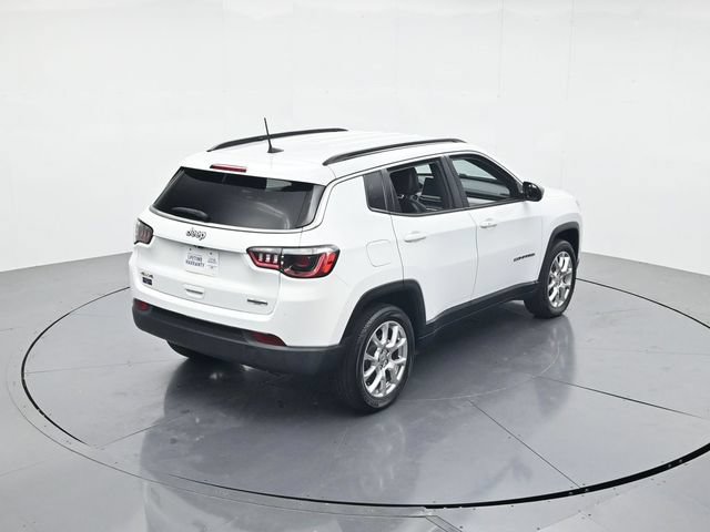 Used 2023 Jeep Compass Latitude AWD/4WD image 37