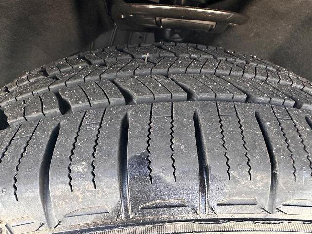 Certified 2023 Ford Explorer XLT w/ Equipment Group 202A RWD image 12