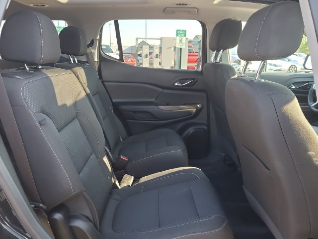 Used 2023 GMC Acadia SLE w/ Driver Convenience Package FWD image 19