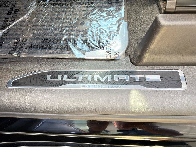 Used 2024 GMC Sierra 3500 Denali Ultimate AWD/4WD image 25
