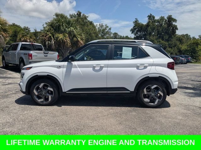 Used 2025 Hyundai Venue Limited FWD image 8