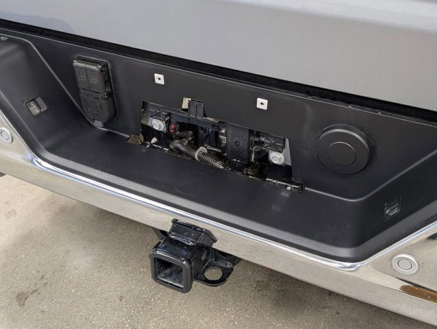 Used 2025 Chevrolet Silverado 1500 LTZ AWD/4WD image 27