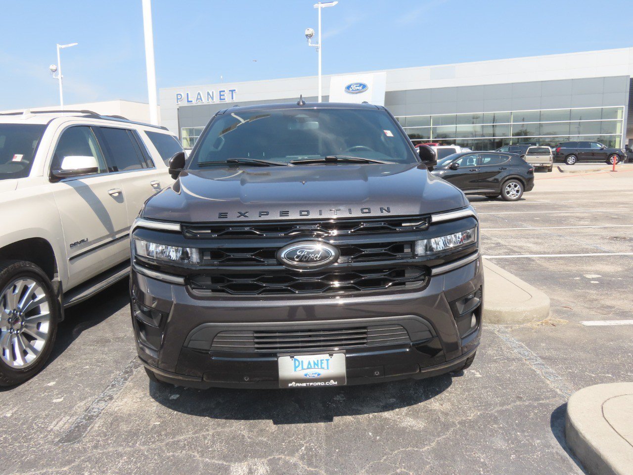 Certified 2023 Ford Expedition Limited RWD image 5