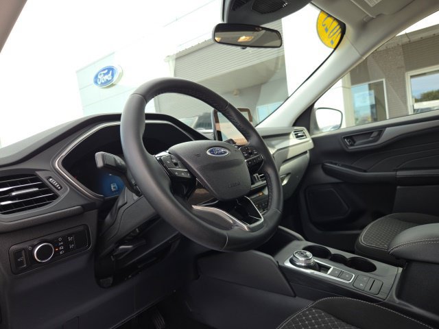 Certified 2023 Ford Escape Active AWD/4WD image 18