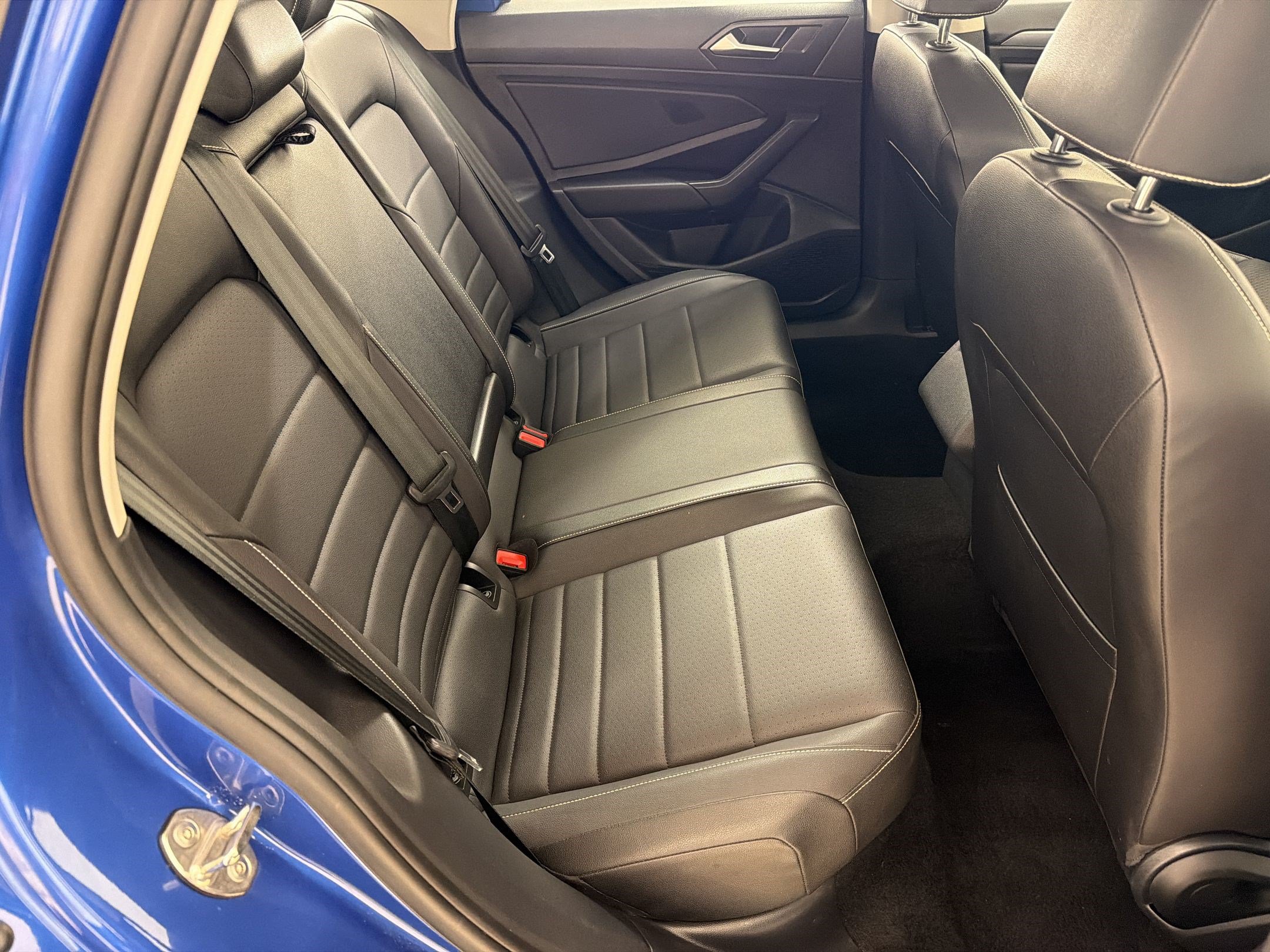 Used 2024 Volkswagen Jetta SE FWD image 28