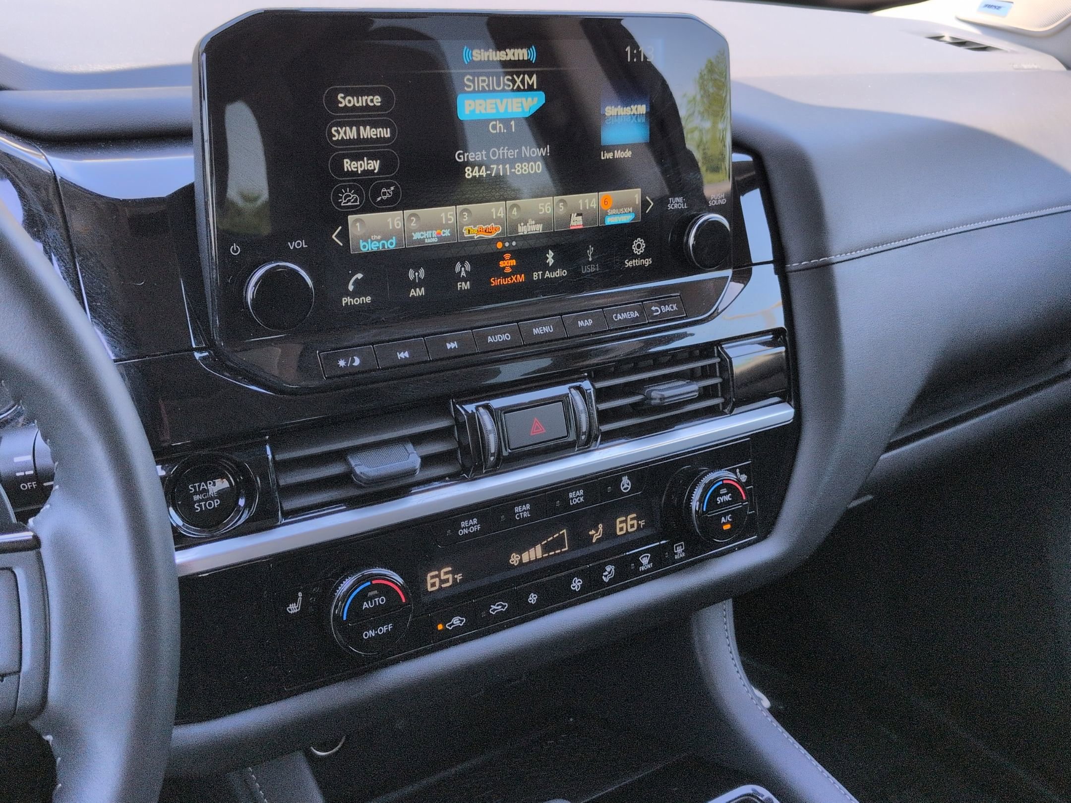 Used 2025 Nissan Pathfinder SL w/ SL Premium Package AWD/4WD image 22