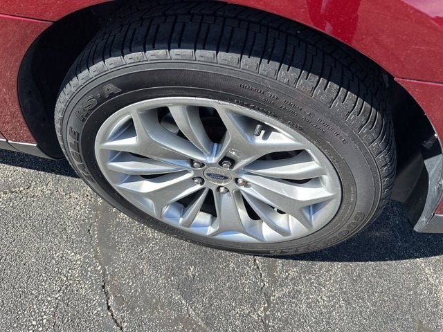 Certified 2017 Ford Taurus Limited FWD image 20