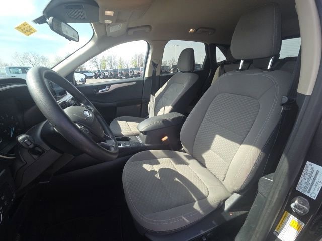 Certified 2020 Ford Escape SE image 27