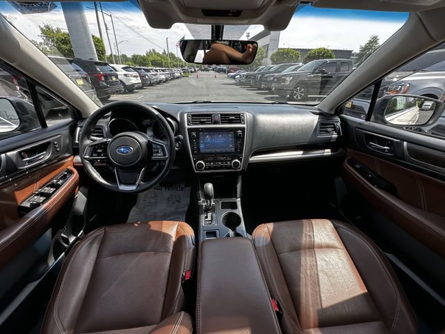 Used 2019 Subaru Outback 3.6R Touring AWD/4WD image 3
