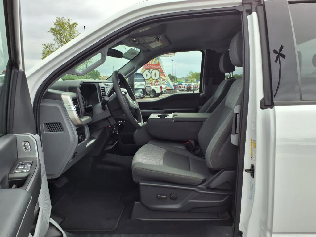 Certified 2024 Ford F350 XLT image 11
