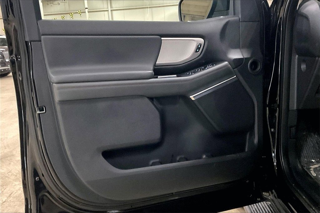 Certified 2025 Ford Expedition Max Active image 22