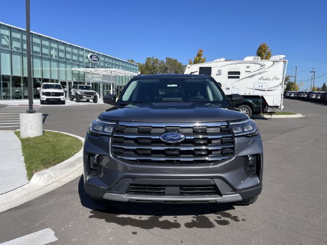 Certified 2025 Ford Explorer Active w/ Active Comfort Package AWD/4WD image 8