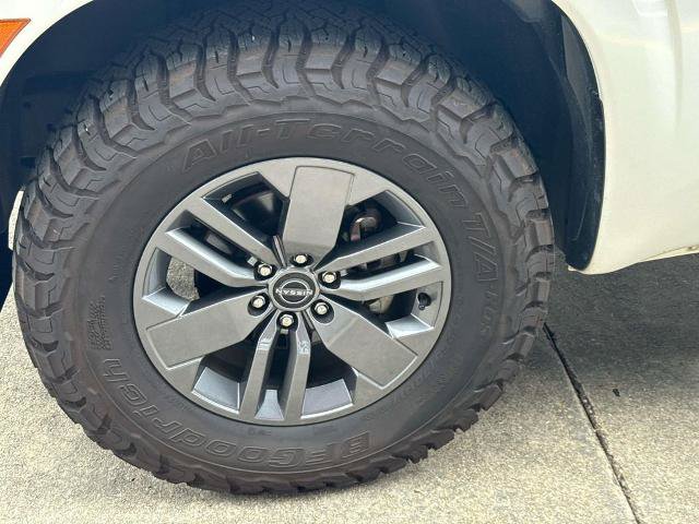 Used 2025 Nissan Frontier SV RWD image 4