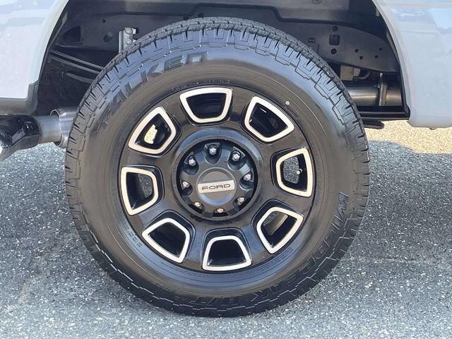 Certified 2024 Ford F250 Platinum w/ FX4 Off-Road Package AWD/4WD image 7
