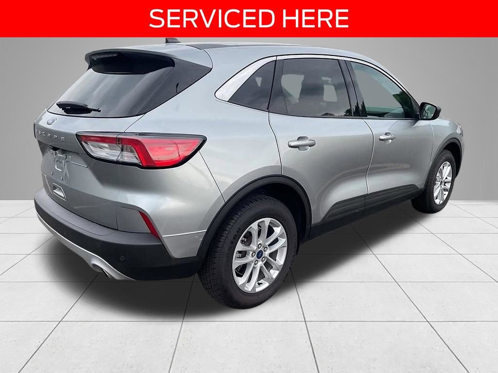 Certified 2022 Ford Escape SE w/ Cold Weather Package AWD/4WD image 4