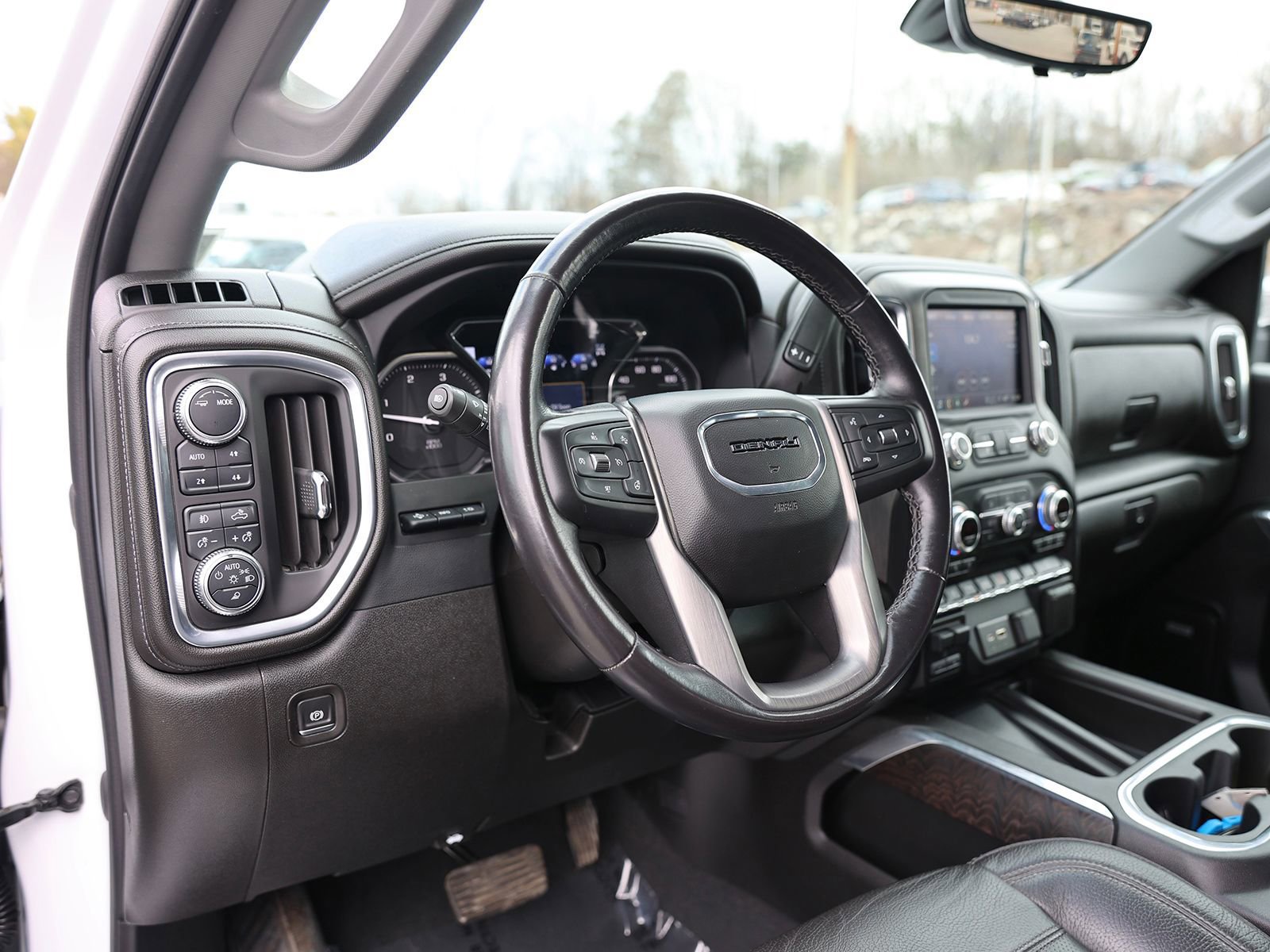 Used 2022 GMC Sierra 2500 Denali w/ Denali Ultimate Package image 21