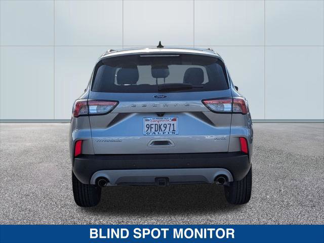 Certified 2022 Ford Escape Titanium w/ Class II Trailer Tow Package image 3