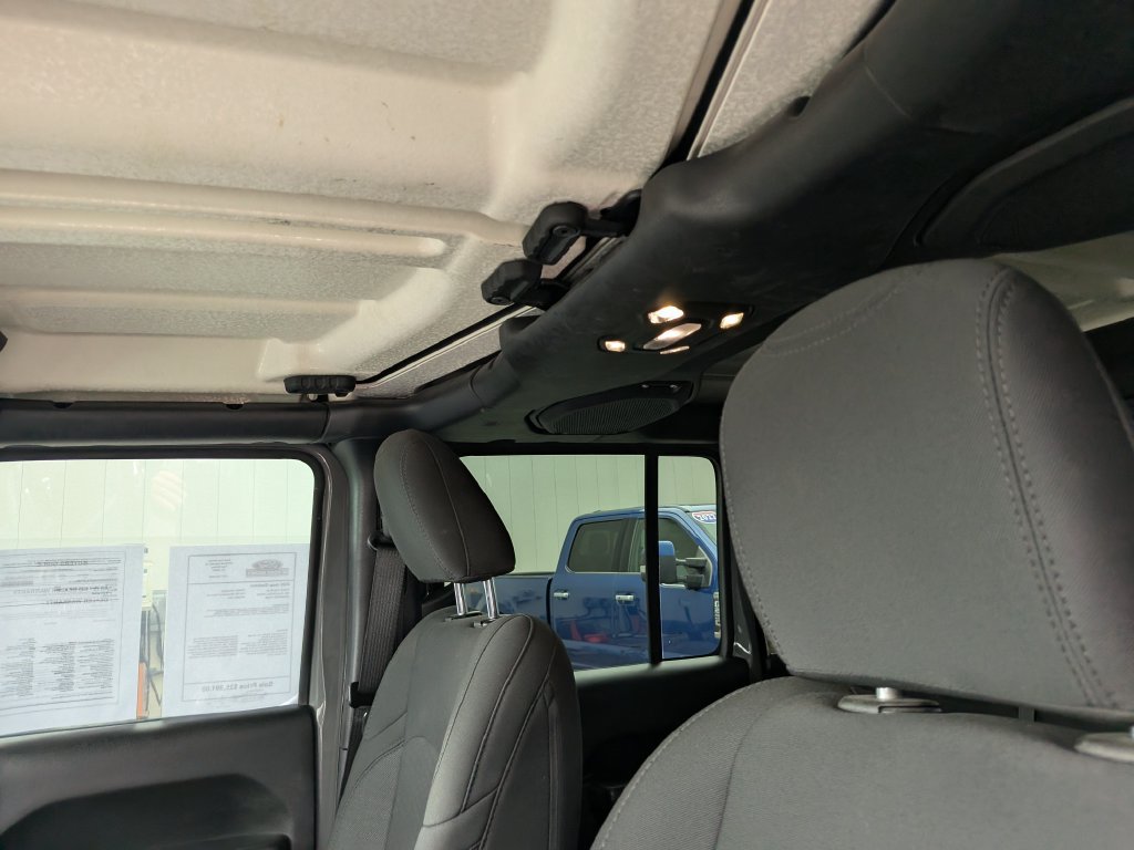 Used 2020 Jeep Gladiator Sport w/ Quick Order Package 24S AWD/4WD image 24