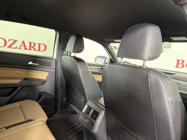 Used 2021 Volkswagen Atlas Cross Sport SE FWD image 19