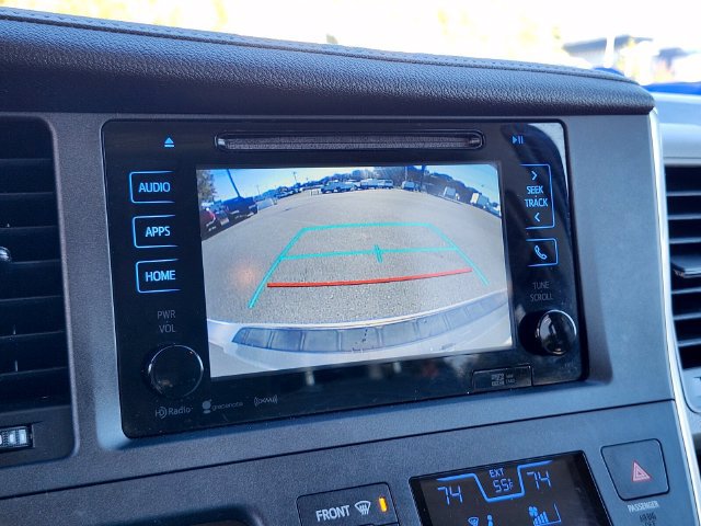 Used 2017 Toyota Sienna XLE Premium w/ Outdoor Package AWD/4WD image 23
