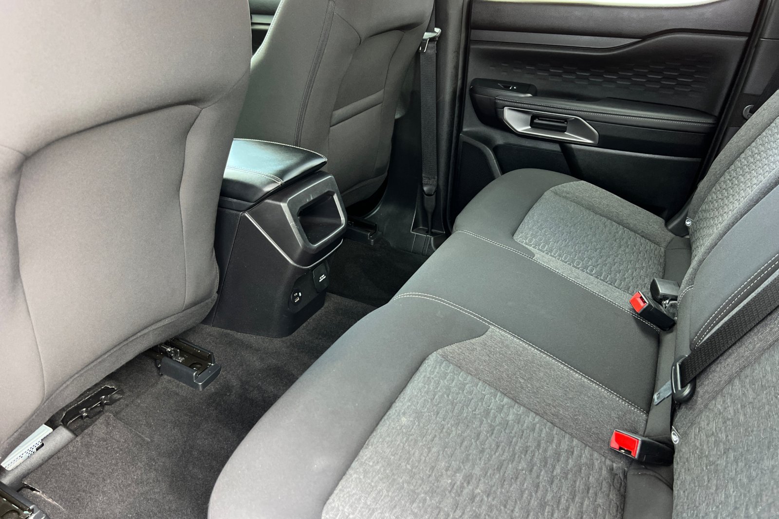 Certified 2024 Ford Ranger XLT w/ FX4 Off-Road Package AWD/4WD image 4