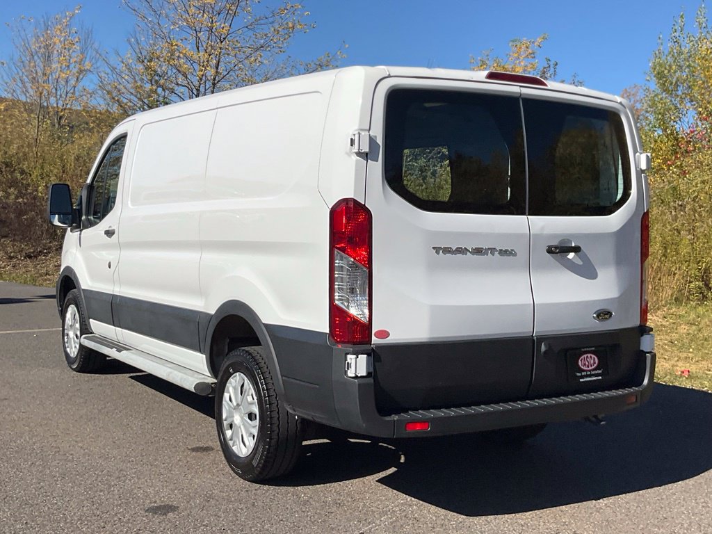 Certified 2025 Ford Transit 250 Low Roof w/ Exterior Upgrade Package RWD image 31