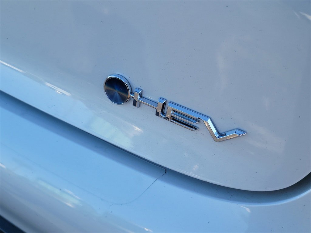 Used 2026 Toyota Prius XLE image 6