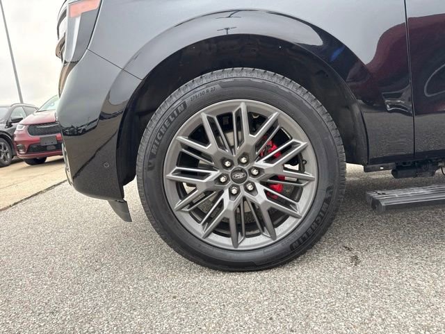 Certified 2025 Ford Expedition Platinum w/ Stealth Performance Package AWD/4WD image 43