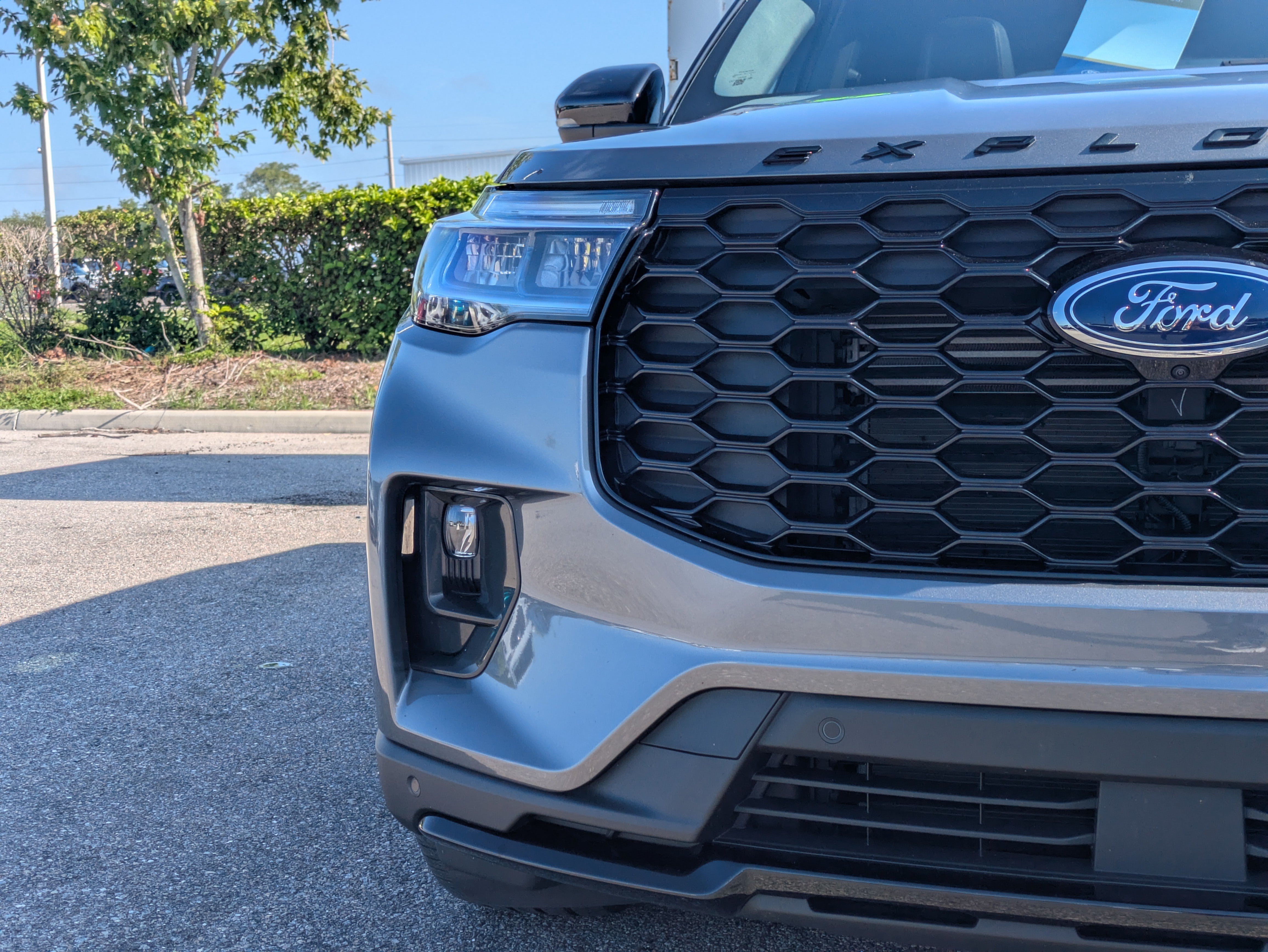 Certified 2025 Ford Explorer ST AWD/4WD image 10