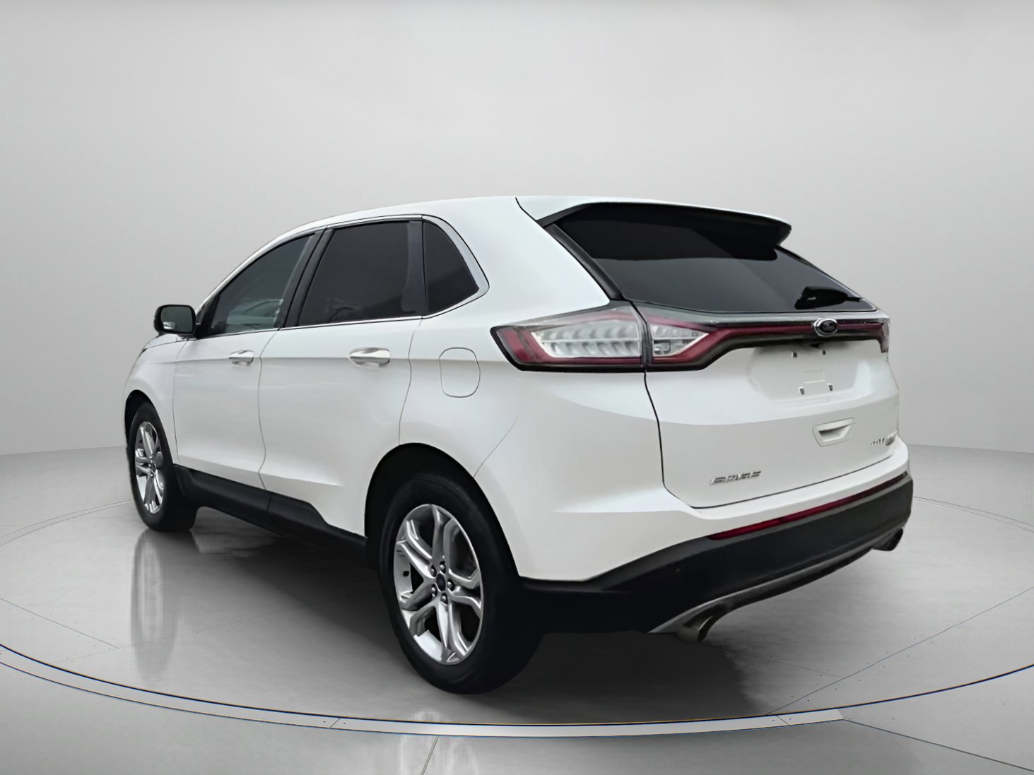 Certified 2018 Ford Edge Titanium w/ Ford Safe & Smart Package image 13