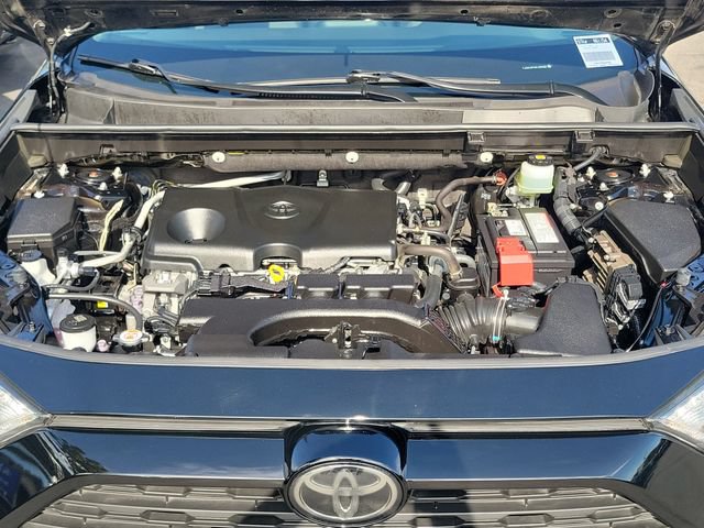 Used 2019 Toyota RAV4 LE w/ Carpet Mat Package FWD image 24