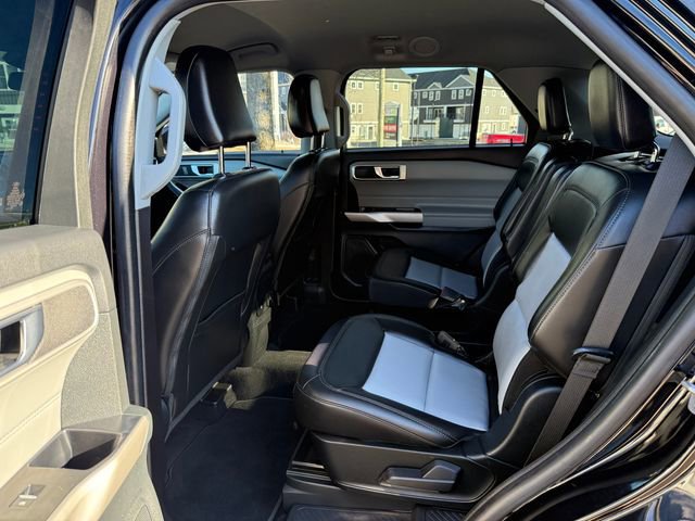 Certified 2022 Ford Explorer XLT w/ Equipment Group 202A image 14