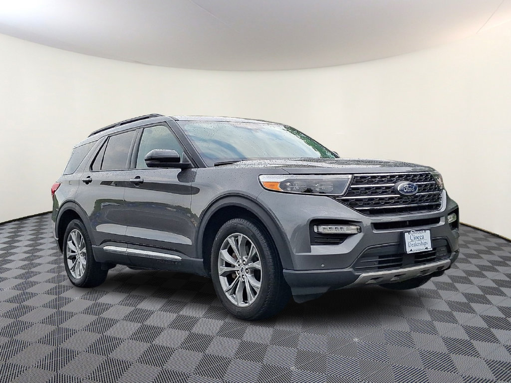 Certified 2023 Ford Explorer XLT w/ Equipment Group 202A