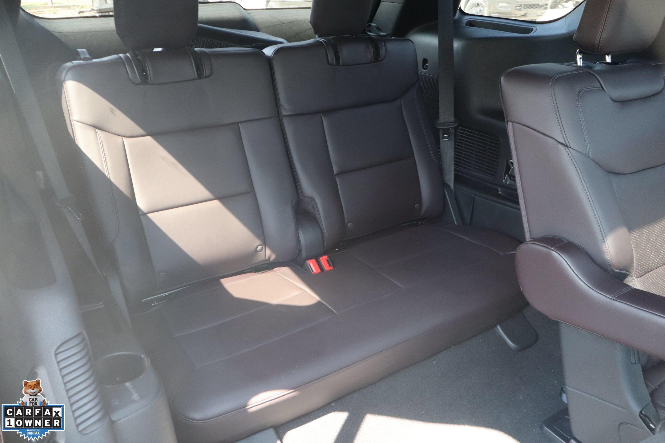 Certified 2025 Ford Explorer Platinum RWD image 28