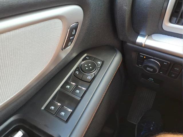 Certified 2025 Ford Expedition Active AWD/4WD image 32