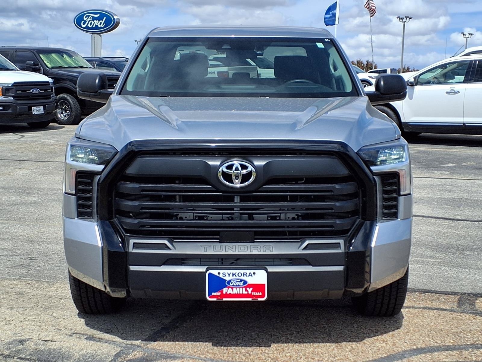 Used 2024 Toyota Tundra SR w/ SR Tow Package RWD image 2