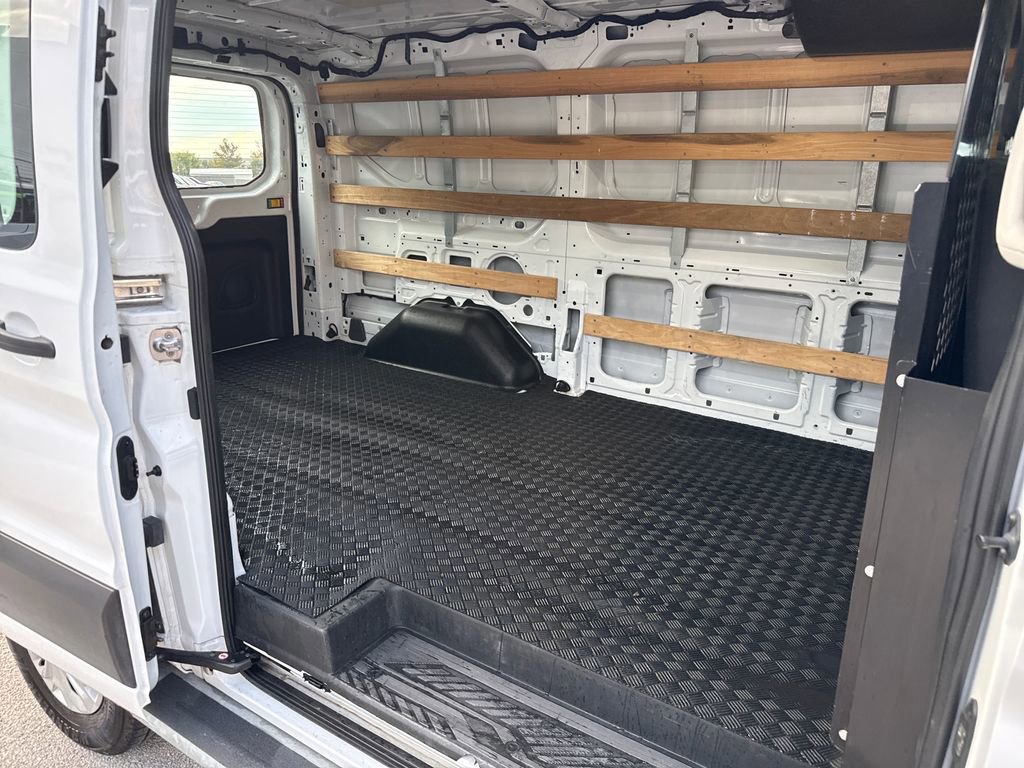 Certified 2023 Ford Transit 250 Low Roof w/ Exterior Upgrade Package image 24