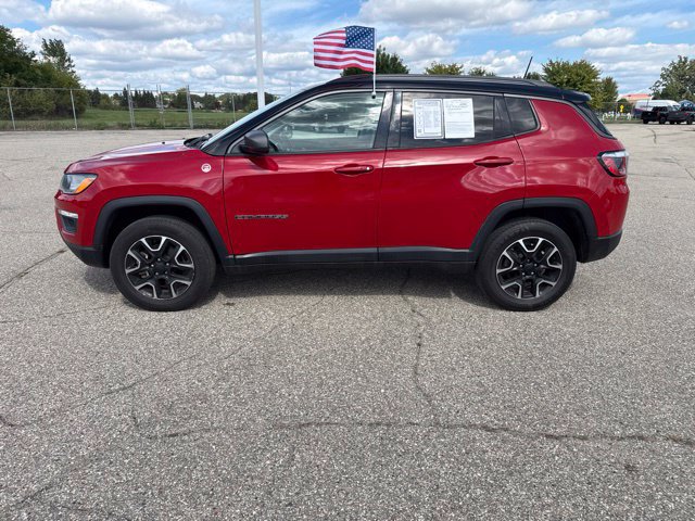 Used 2020 Jeep Compass Trailhawk AWD/4WD image 3