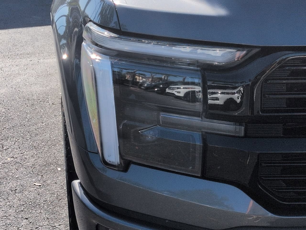 Certified 2024 Ford F150 Platinum AWD/4WD image 10