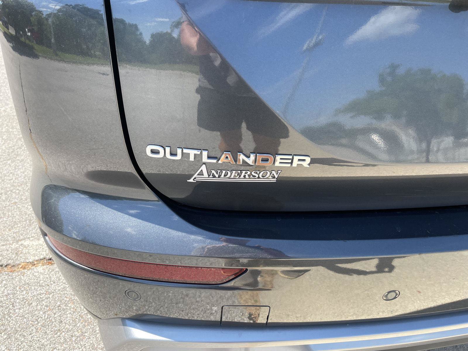 Used 2025 Mitsubishi Outlander SE FWD image 39
