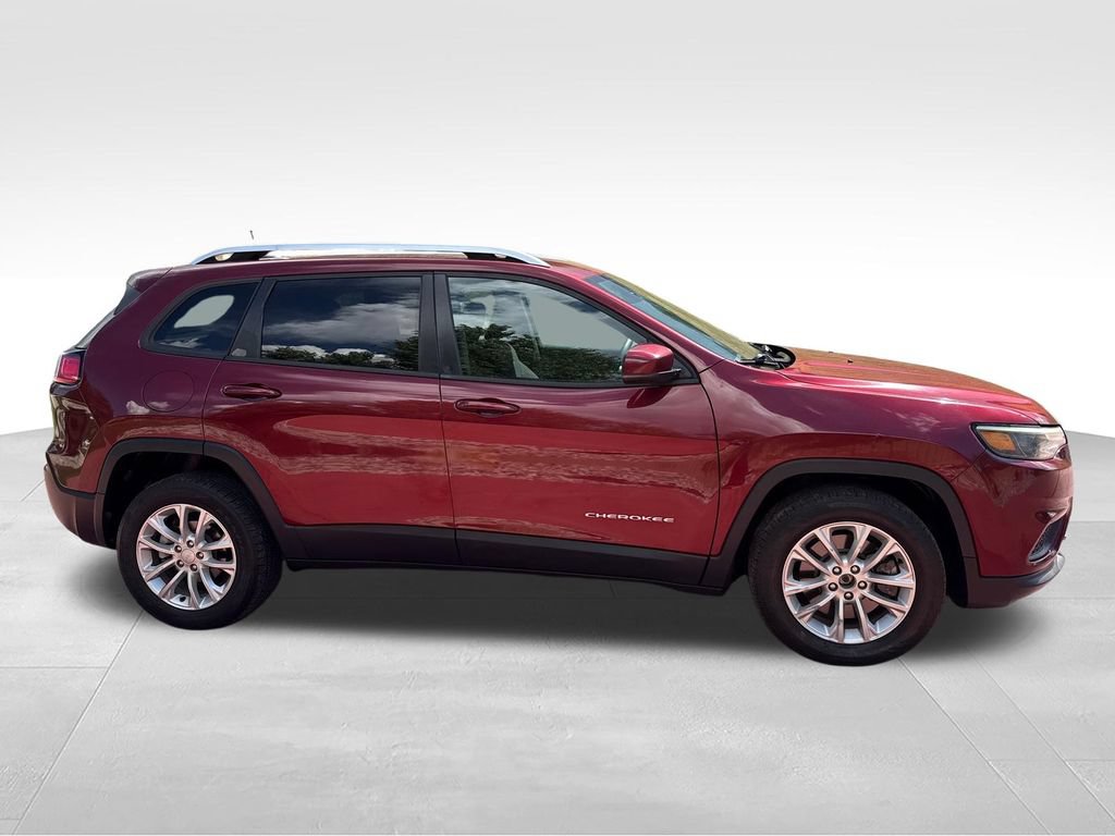 Used 2021 Jeep Cherokee Latitude FWD image 10