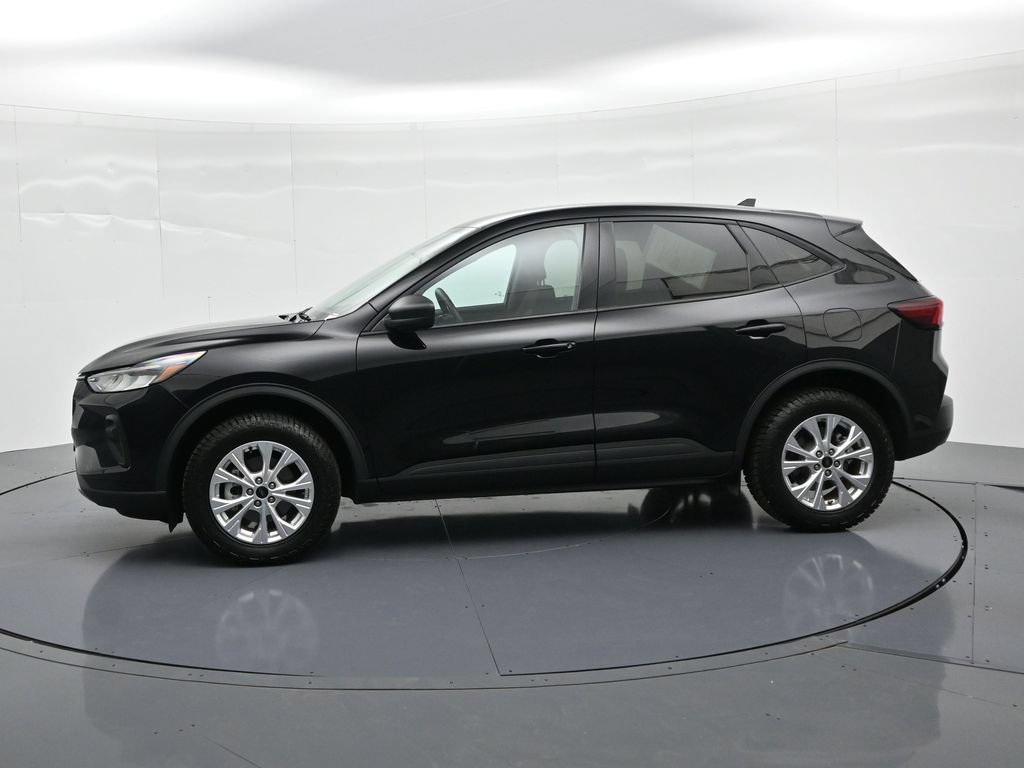 Certified 2025 Ford Escape Active w/ Cold Weather Package AWD/4WD image 9