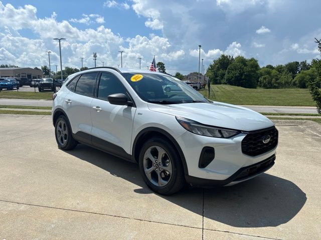 Certified 2025 Ford Escape ST-Line FWD image 33