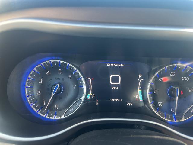Used 2017 Chrysler Pacifica Touring-L Plus FWD image 17