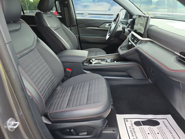 Certified 2025 Ford Explorer ST-Line AWD/4WD image 13