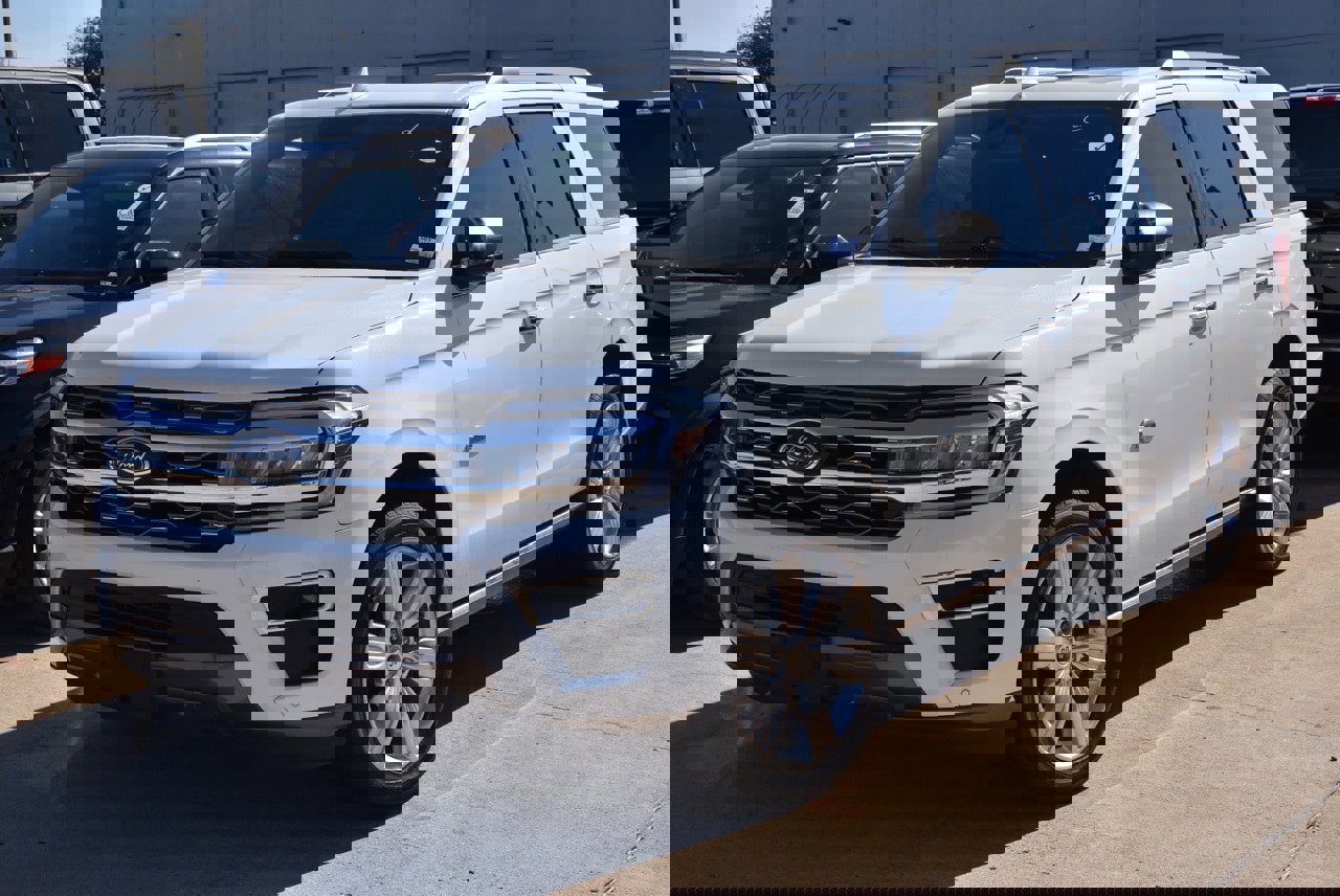 Certified 2024 Ford Expedition King Ranch image 2