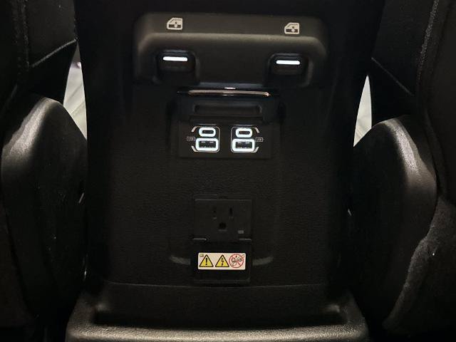 Used 2021 Jeep Wrangler Unlimited Sahara AWD/4WD image 31