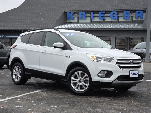 Certified 2018 Ford Escape SE w/ SE Sync 3 Package image 2